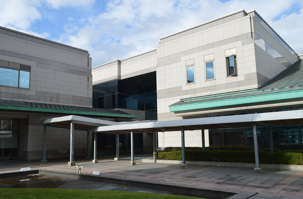 県立図書館